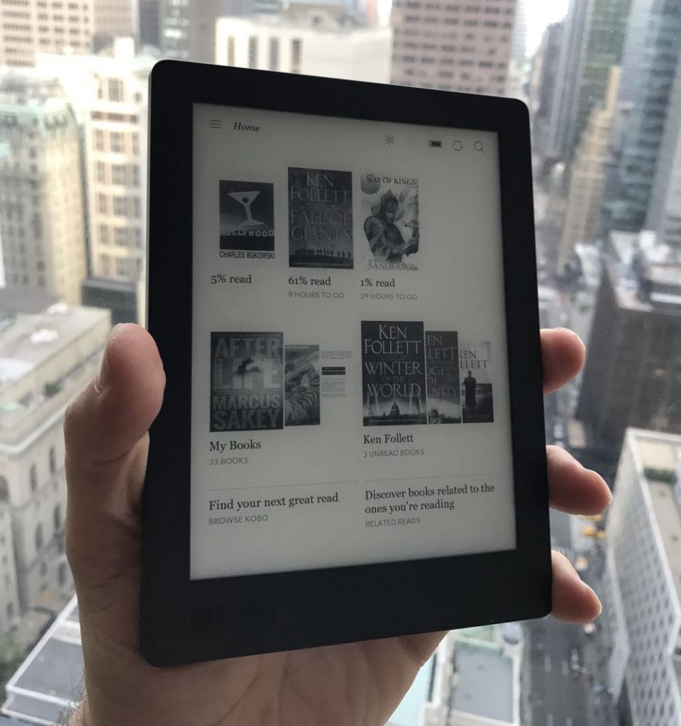 Kobo AURA H2O Edition 2 review waterproof ereader you can take