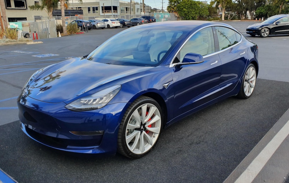 We Get Behind The Wheel Of The New Tesla Model 3 Tech Guide