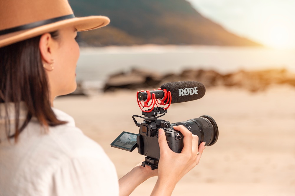 Rode releases VideoMic NTG which can be used with a camera, smartphone or computer