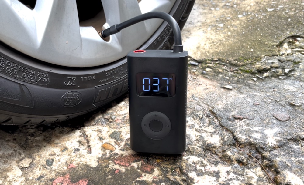 The new Xiaomi Mi is a portable air pump to top up your car and