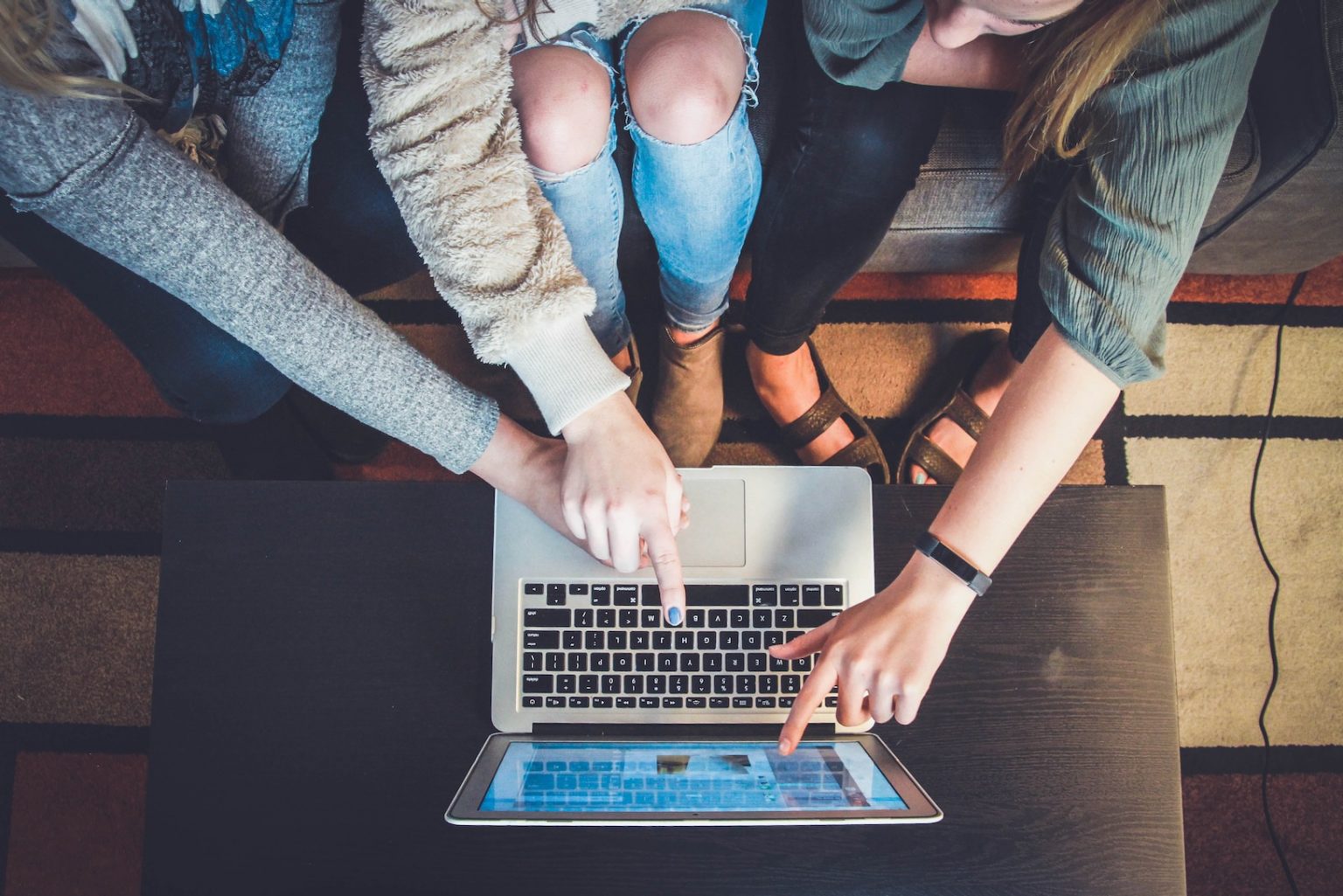 What Constitutes Comprehensive IT Services for Contemporary Businesses?