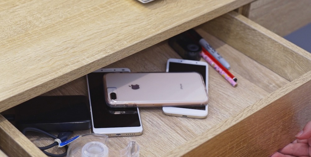 Boost mobile trade in old phone Clearance