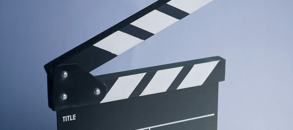 Talk Less, Type More: Crafting Silent Storylines with On-Screen Text