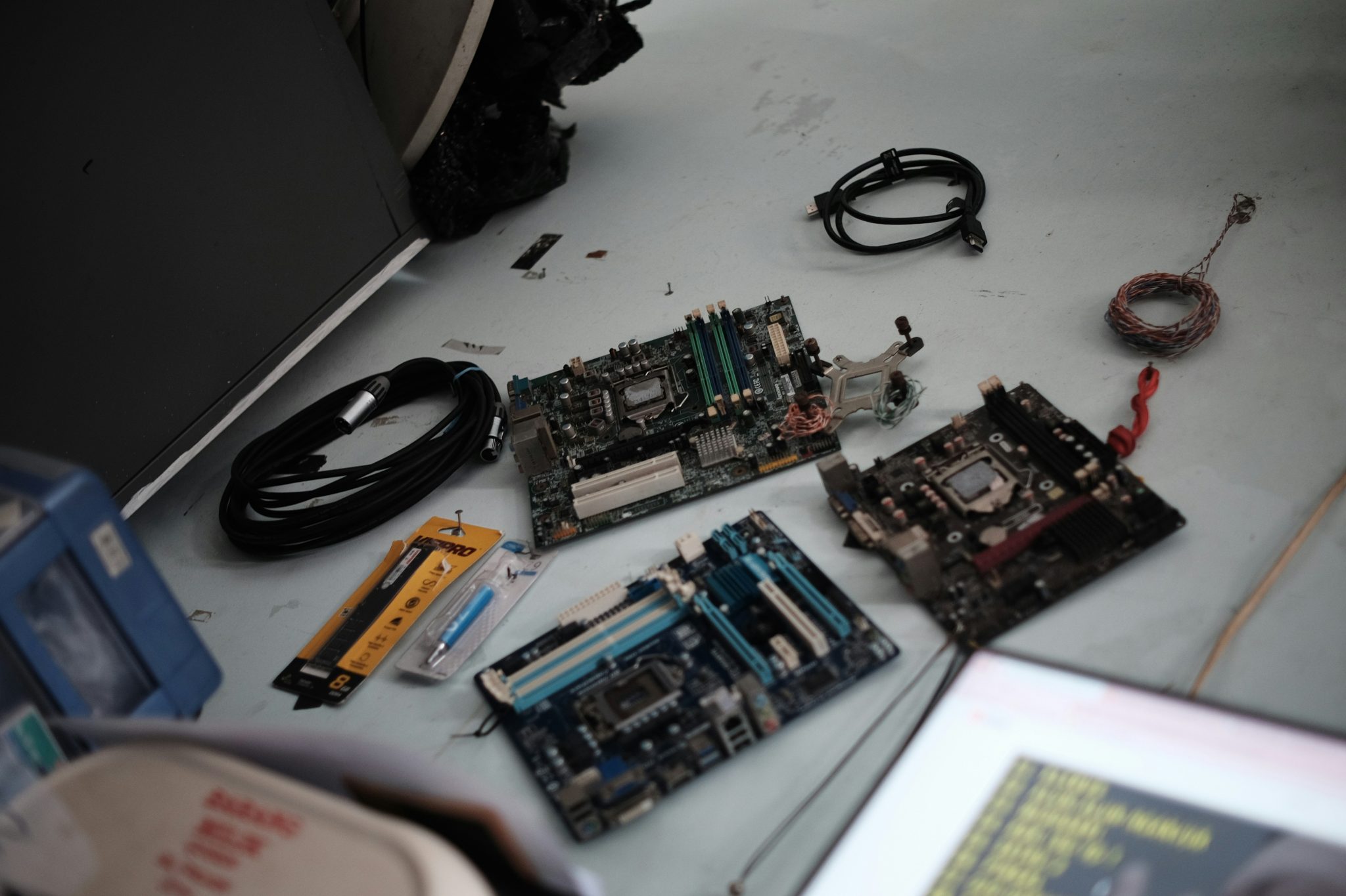 Identifying and Repairing Computer Motherboard Issues - Tech Guide
