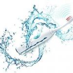 Emmi-Dent 6 uses ultrasound to thoroughly clean your teeth